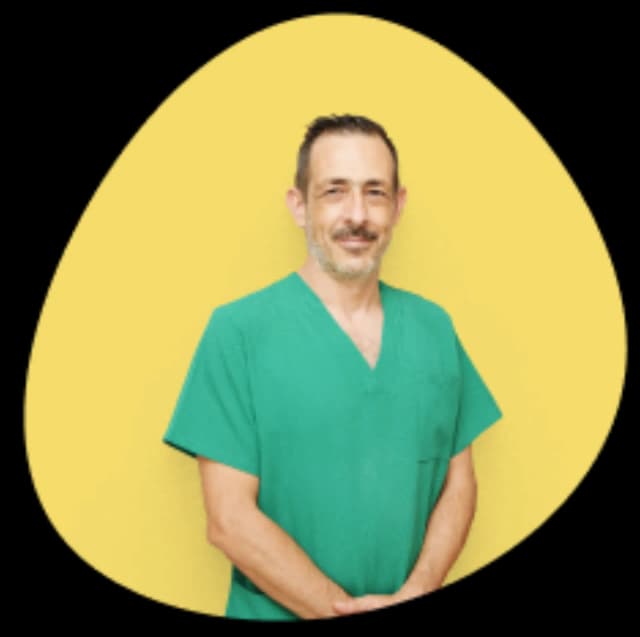 Dr. Pedro Samões, Médico Dentista na LeiriSorriso